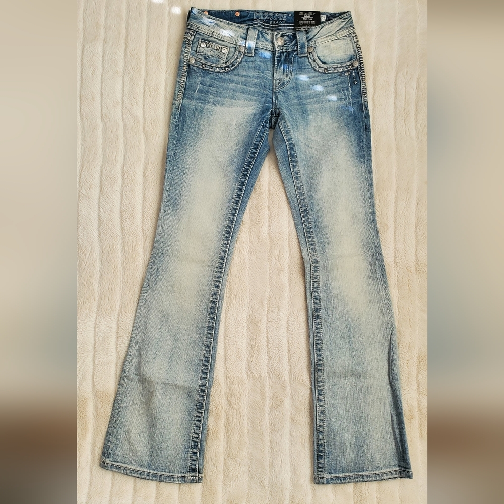 Miss Me Boot Jeans - Picture 5 of 12